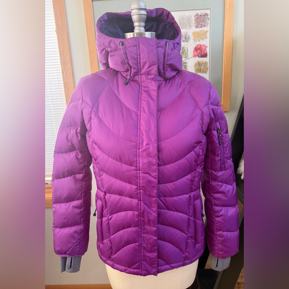 Lands End Magenta Women’s Hooded Down  Puffer Jacket in EUC